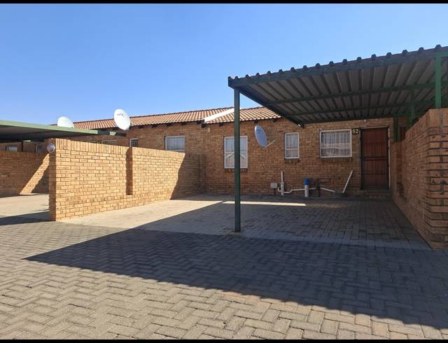 2 BEDROOM SECTIONAL TITLE FOR SALE IN FINSBURY
